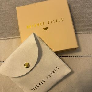 Untamed Petals Harper Pearl Drop Earrings